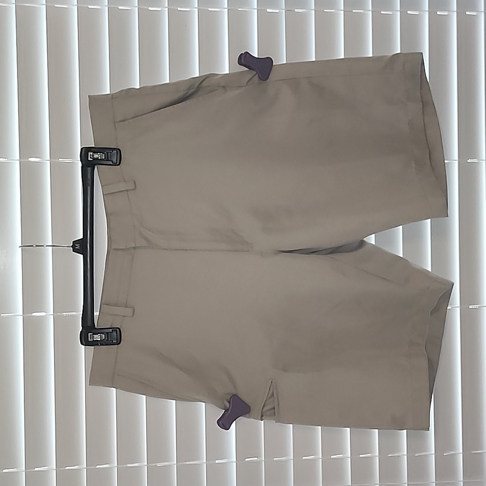 GrandSlam Khaki Active Waist Flat Front Golf Shorts